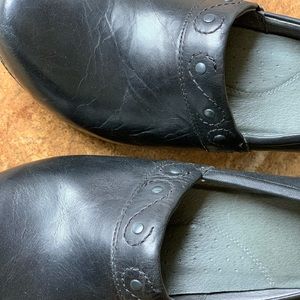Dansko black heels